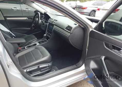 2019 Volkswagen Passat 2.0T Wolfsburg Edition из США, поврежденный, VIN 1VWLA7A33KC001539